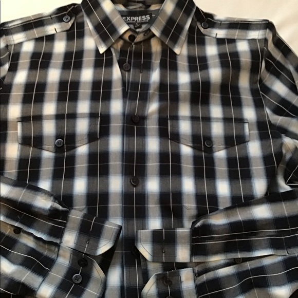 Express Men’s Shirt.  Size Small (14-14 1/2) - Picture 6 of 6